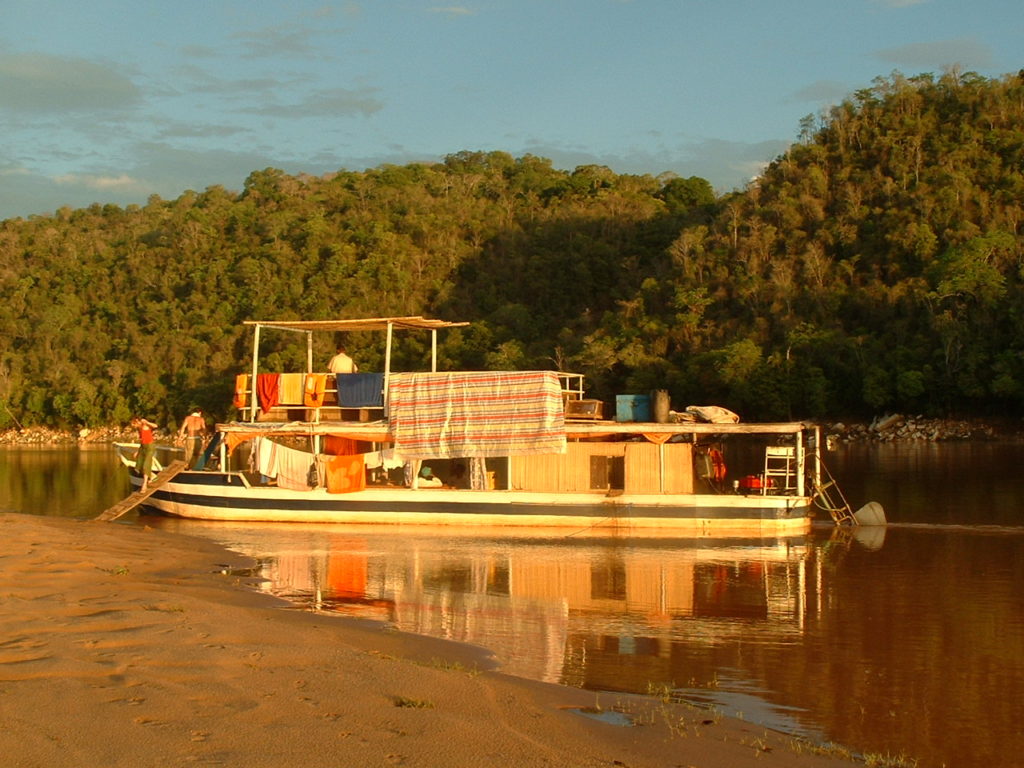 Croisière et transfert à Belo sur Tsibihina