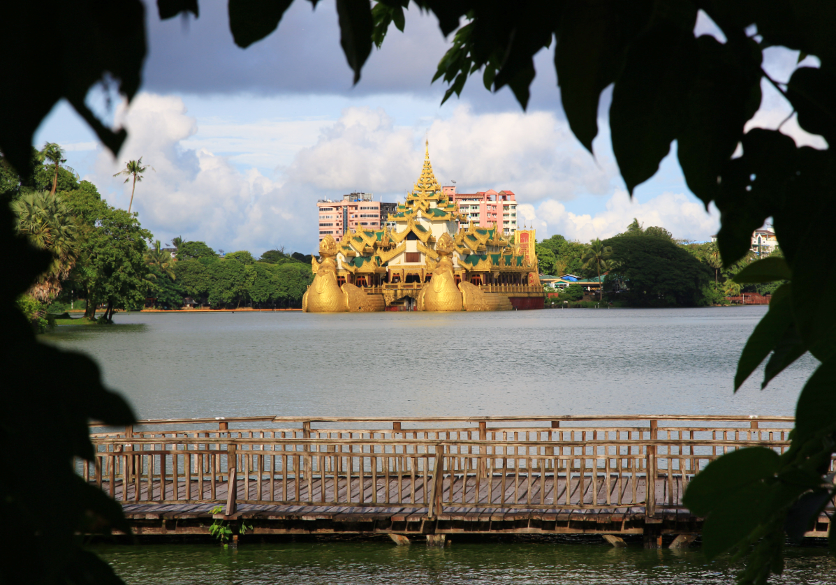 Lac Kandawgyi à Yangon