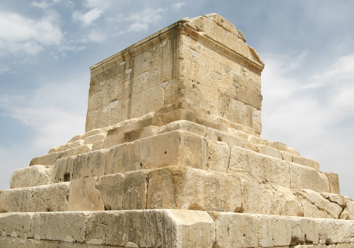 Visite du tombeau de Cyrus le Grand à Pasargades