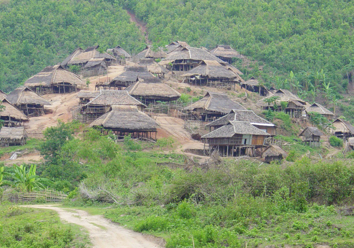Rencontre avec les birmans du village Wansen