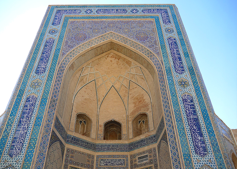 Façade du mausolée Poi Kalon à Boukhara, voyage en Ouzbékistan avec Nirvatravel