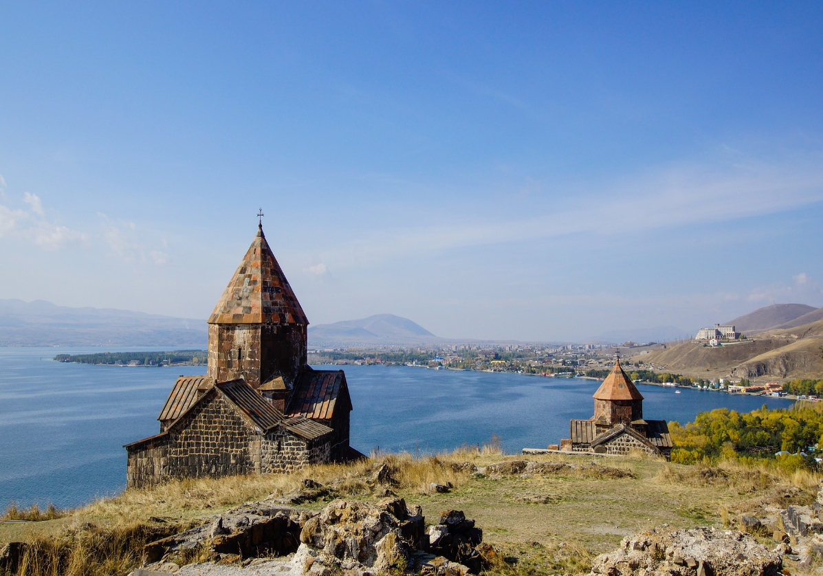 Eglises et monuments du lac Sevan