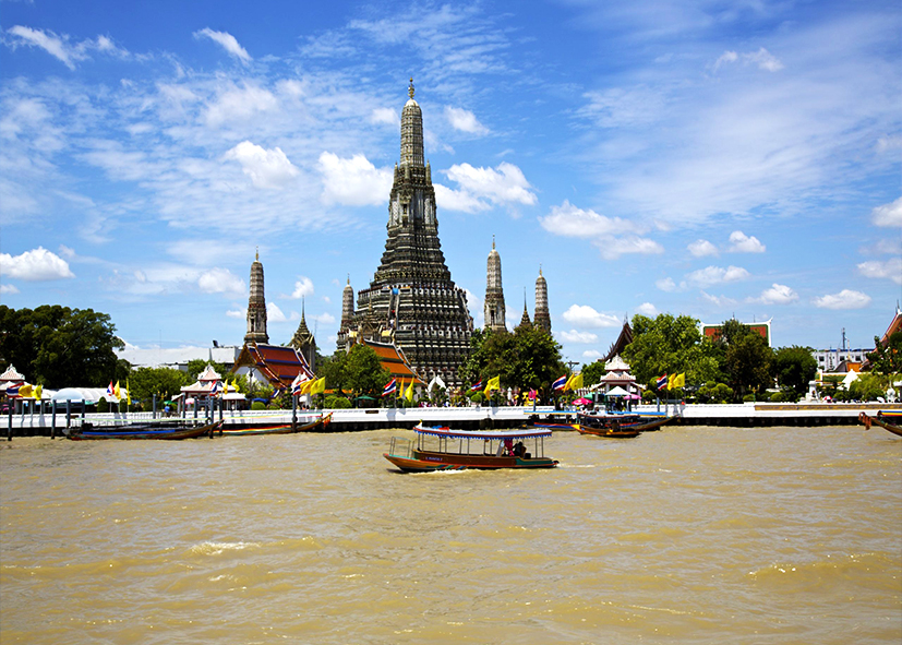Visite de Bangkok en transports publics et apéro au bord du fleuve
