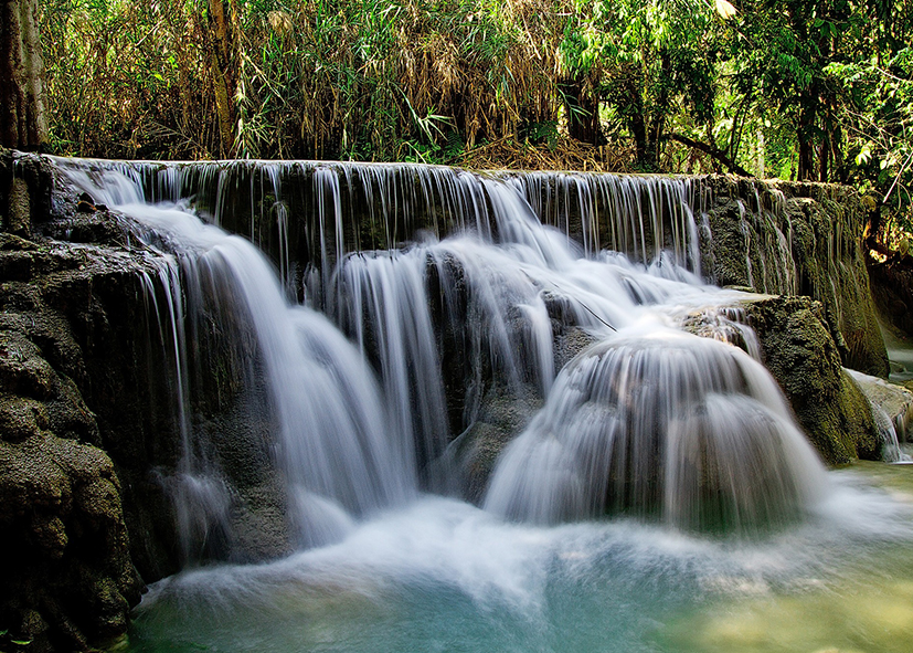 Découverte des piscines naturelles des chutes de Kuang Si 