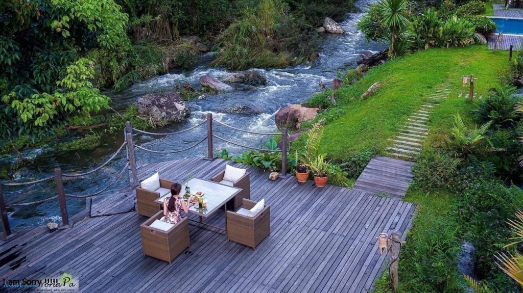 Détente à Namkat Yola Pa Resort