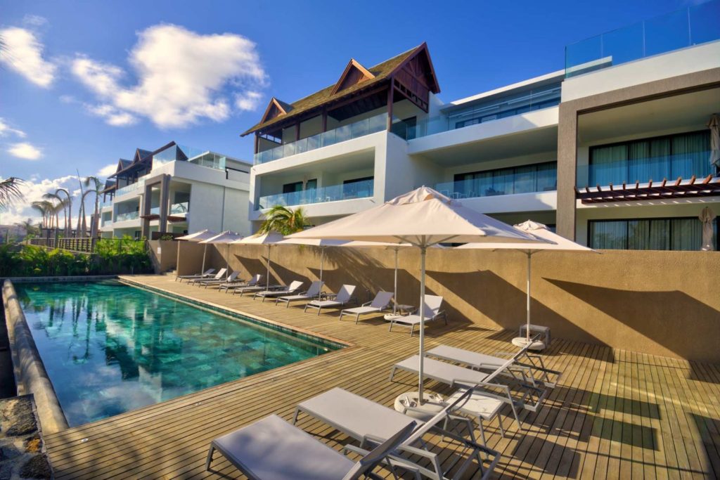 Arrivée à l'hôtel Mythic Suites & Villas