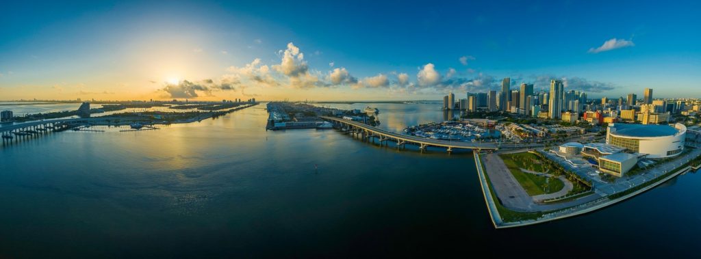 Vue aérienne de Miami en Floride, partir aux Etats-Unis avec Nirvatravel