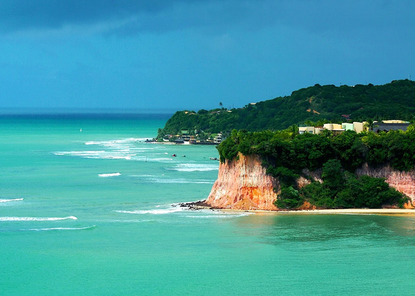 La plage de Praia do Pipa dans le Nordeste, vacances au Brésil avec Nirvatravel