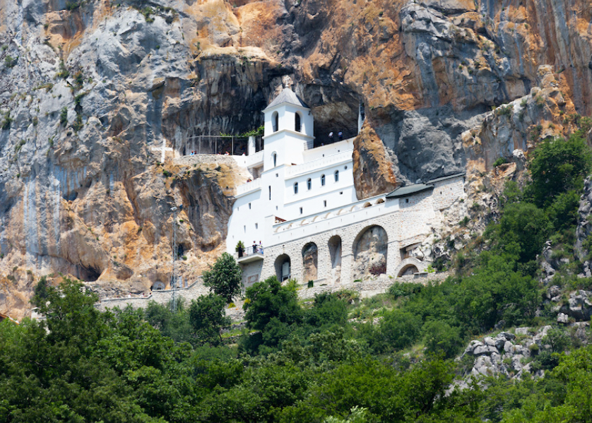 Arrivée à Podgorica et Découverte du monastère d'Ostrog