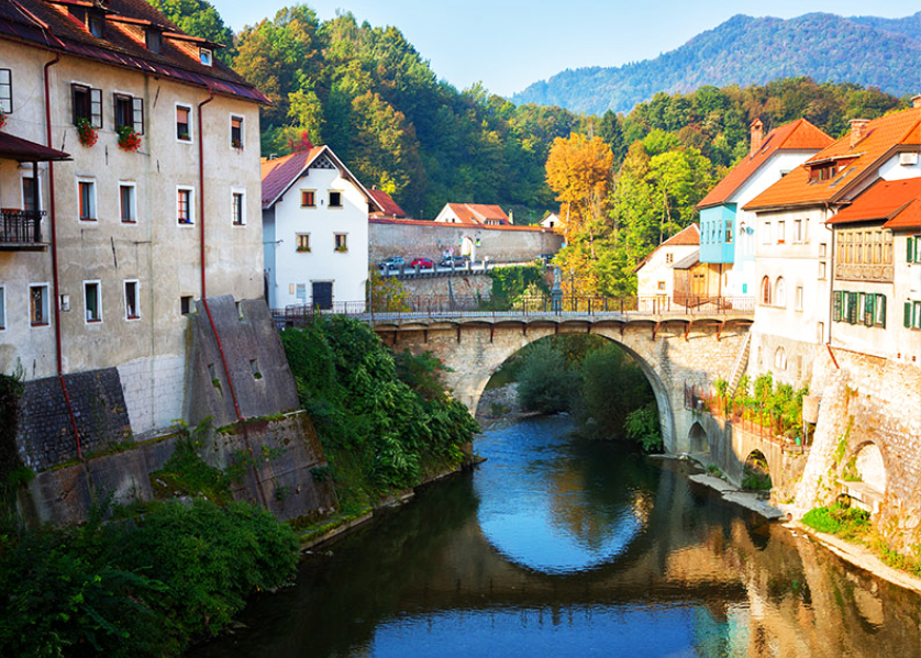 Pont du village de Skofja Loka, partie en Slovénie avec Nirvatravel