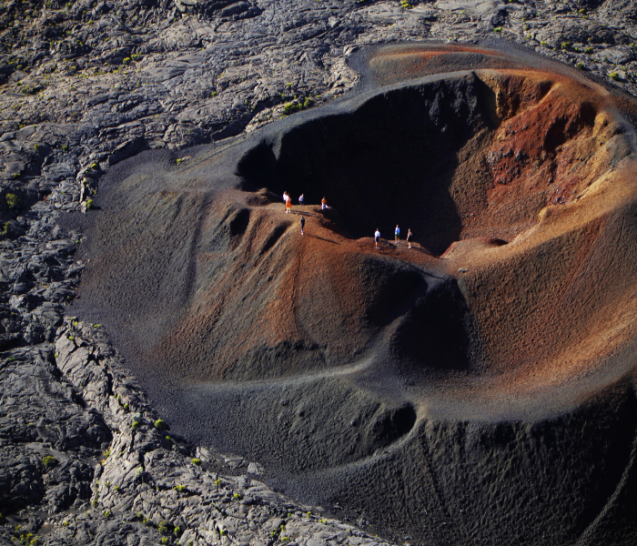Vue aérienne du cratère du Piton de La Fournaise sur l'ile de La Réunion, Nirvatravel