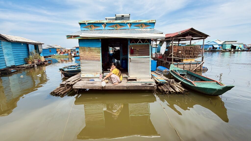 Village flottant de Kompong Luong sur le lac Tonle Sap au Cambodge