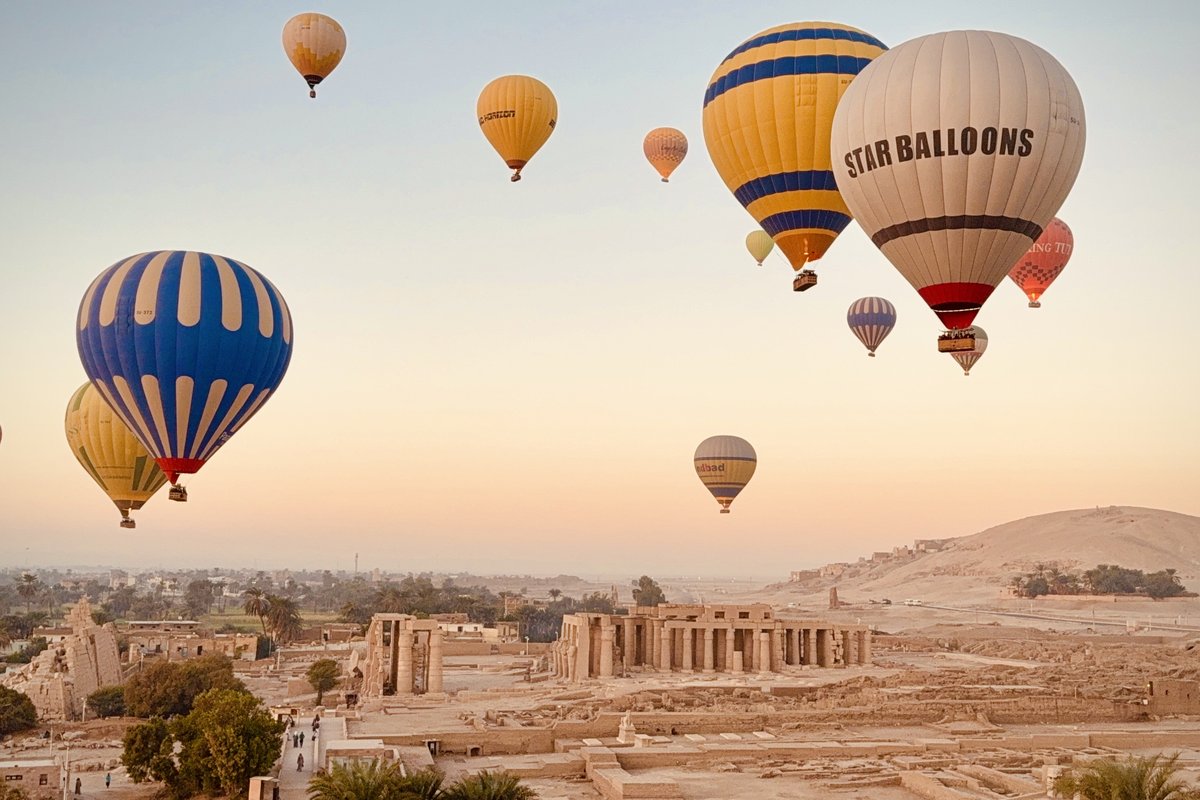 Survol en montgolfière de la vallée des Rois à Louxor - Nirvatravel